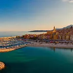 On The Sea - Happy * Menton